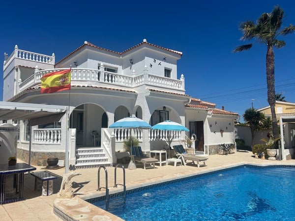 Villa in Ciudad Quesada - view 1