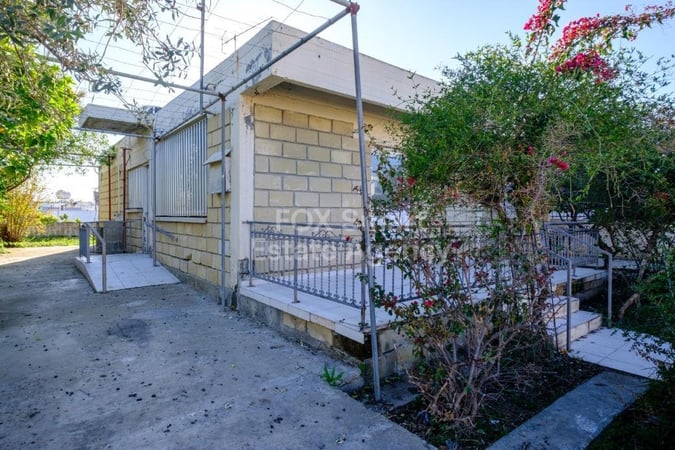 House in Agios Georgios - view 1