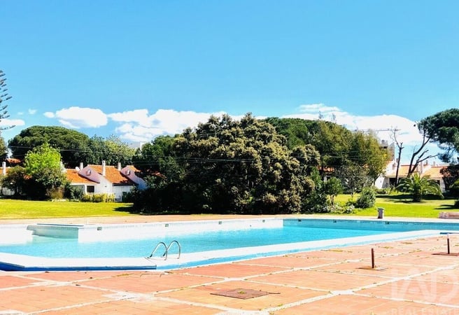 Apartment in Oura - view 1