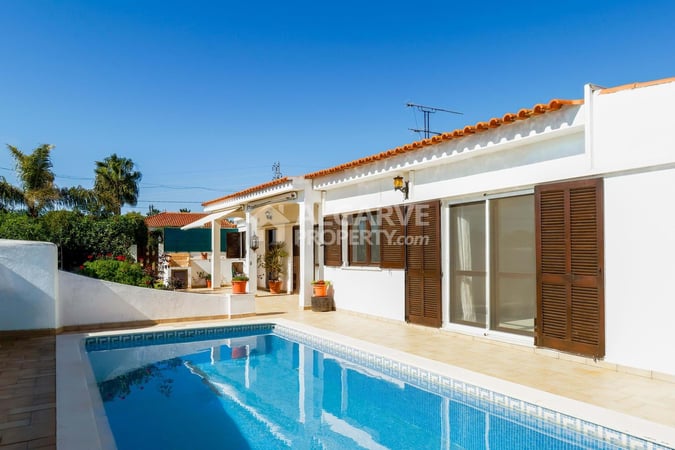 Villa in Almancil - view 1