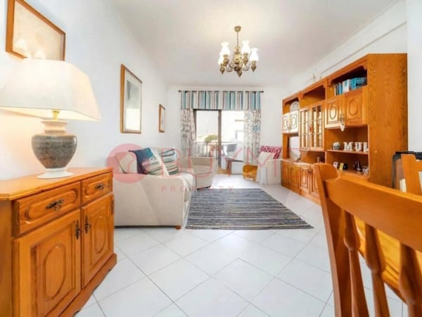 Apartment in Quarteira - view 1