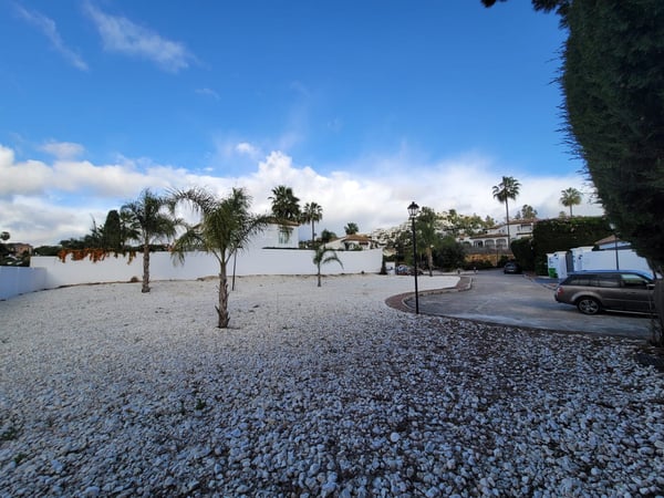 Land in Nueva Andalucia - view 1