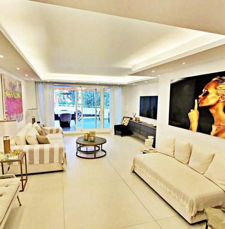 Apartment in Puerto Banus - view 1