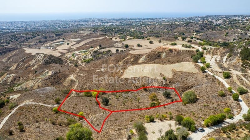 Land in Armou - view 1