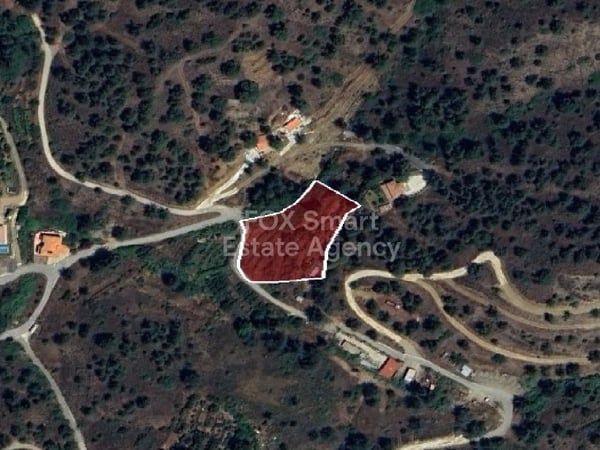 Land in Kakopetria - view 1