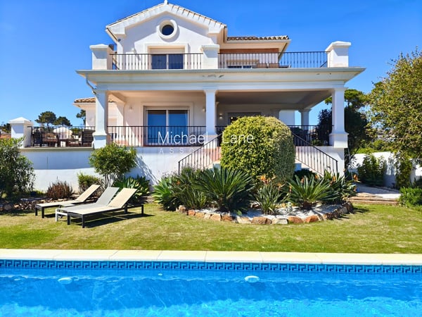 House in Manilva - view 1