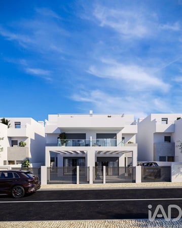 House in Vila Real de Santo Antonio - view 1