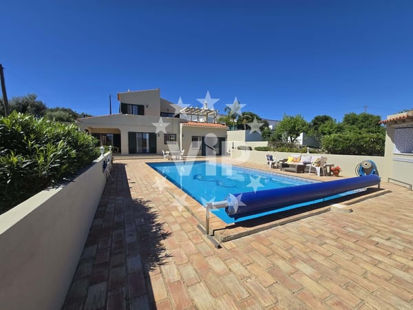 Villa in Canhestros - view 1