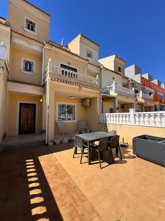 House in Campoamor R-5 - view 1