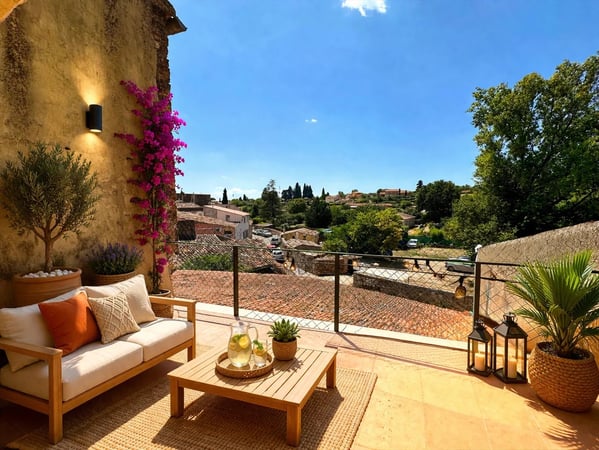 House in Aups - view 1