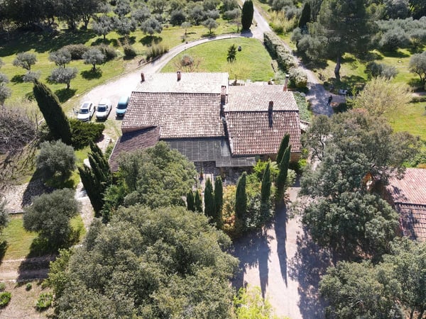 House in Moissac-Bellevue - view 1