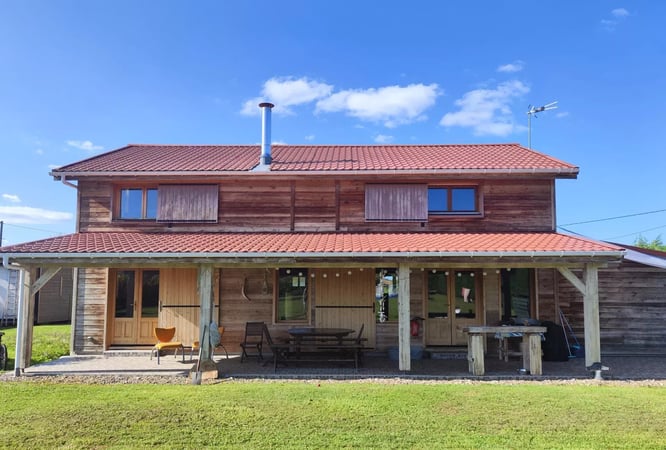 House in Peyrehorade - view 1
