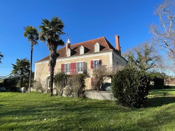 House in Orthez - view 1