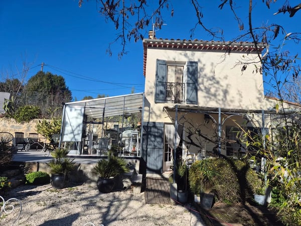 House in Lorgues - view 1