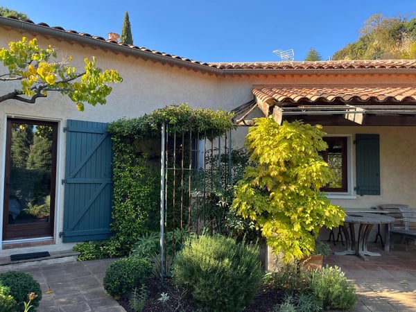 House in Cotignac - view 1