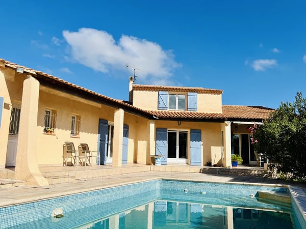 House in Le Val - view 1