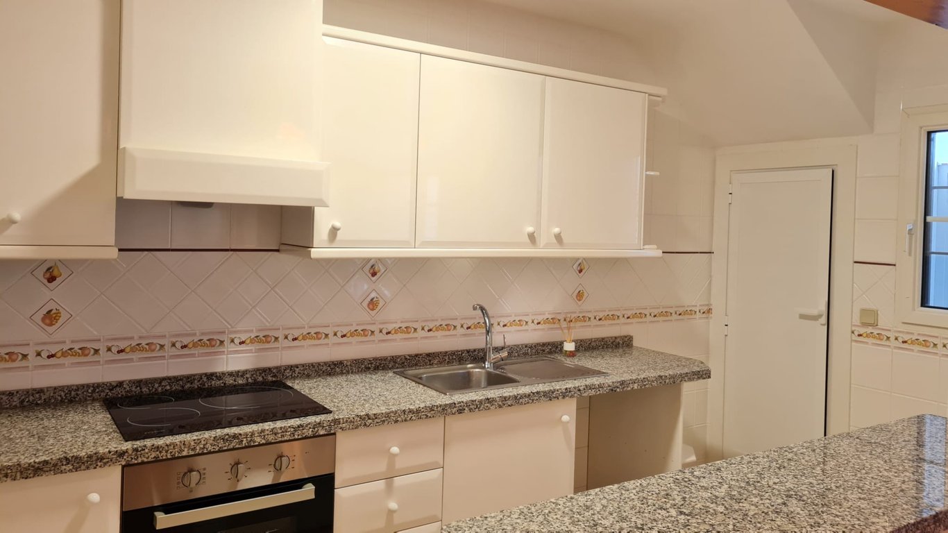 House in Villamartin - Image 5