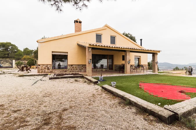 Chalet in Mula - view 1