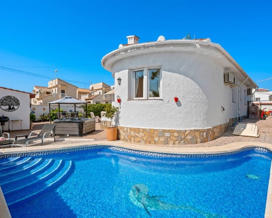 Villa in Rojales - view 1