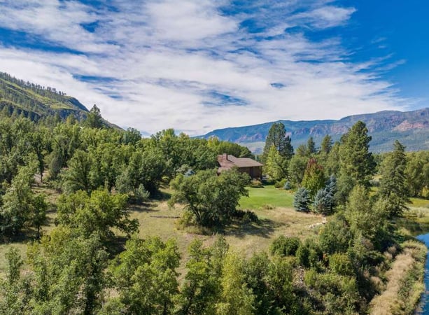 House in La Plata County - view 1