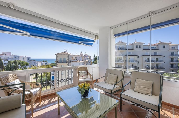 Apartment in Puerto Banus - view 1