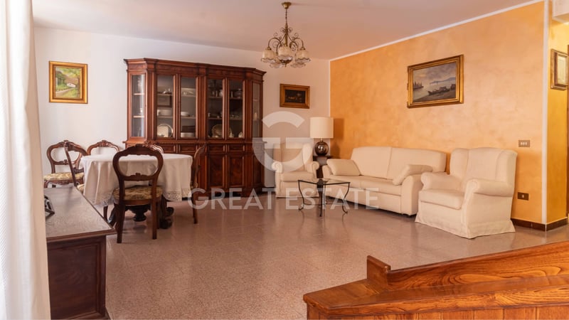 House in Orvieto - view 1