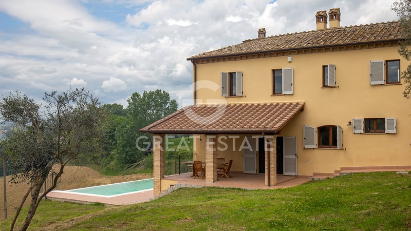 House in Vigne - view 1