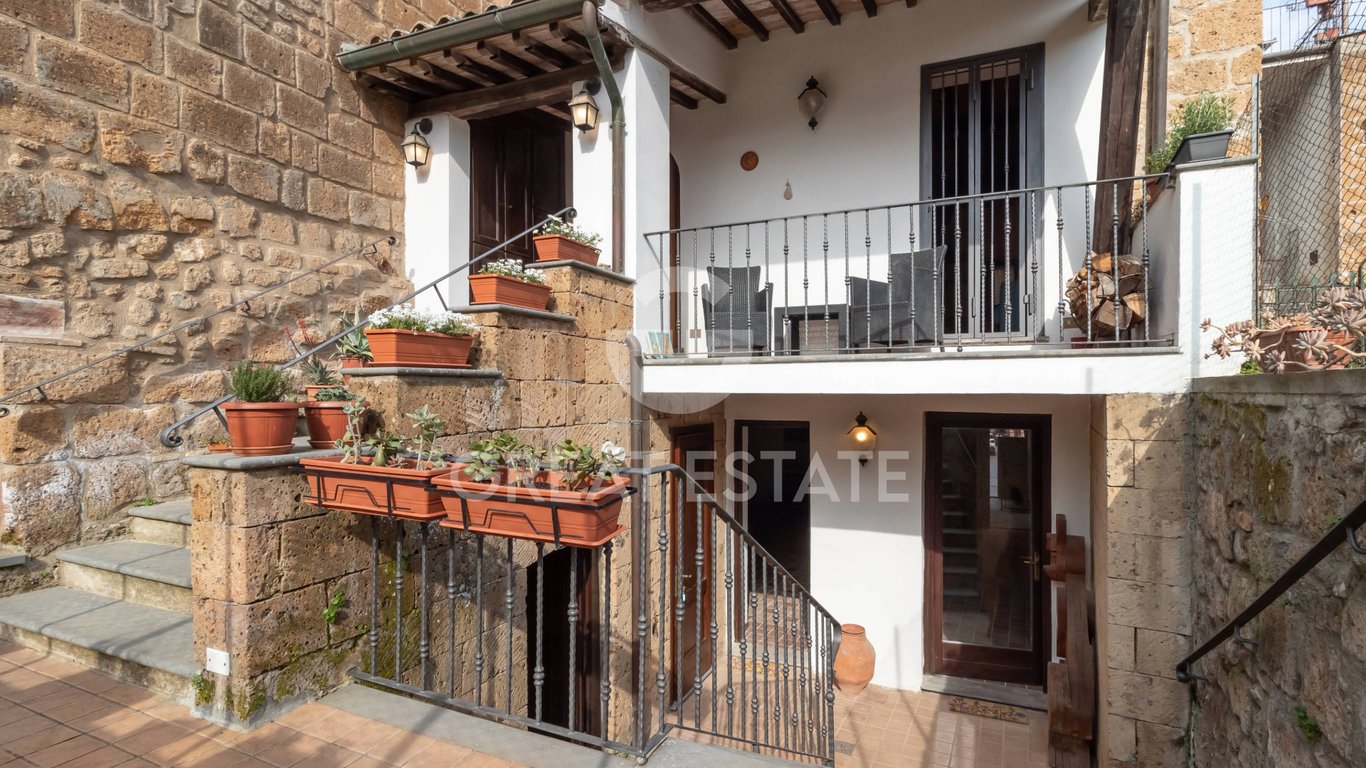 House in Orvieto - Image 3
