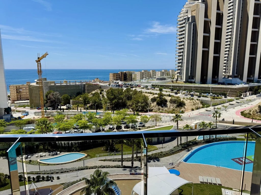 Apartment in Benidorm - Image 2