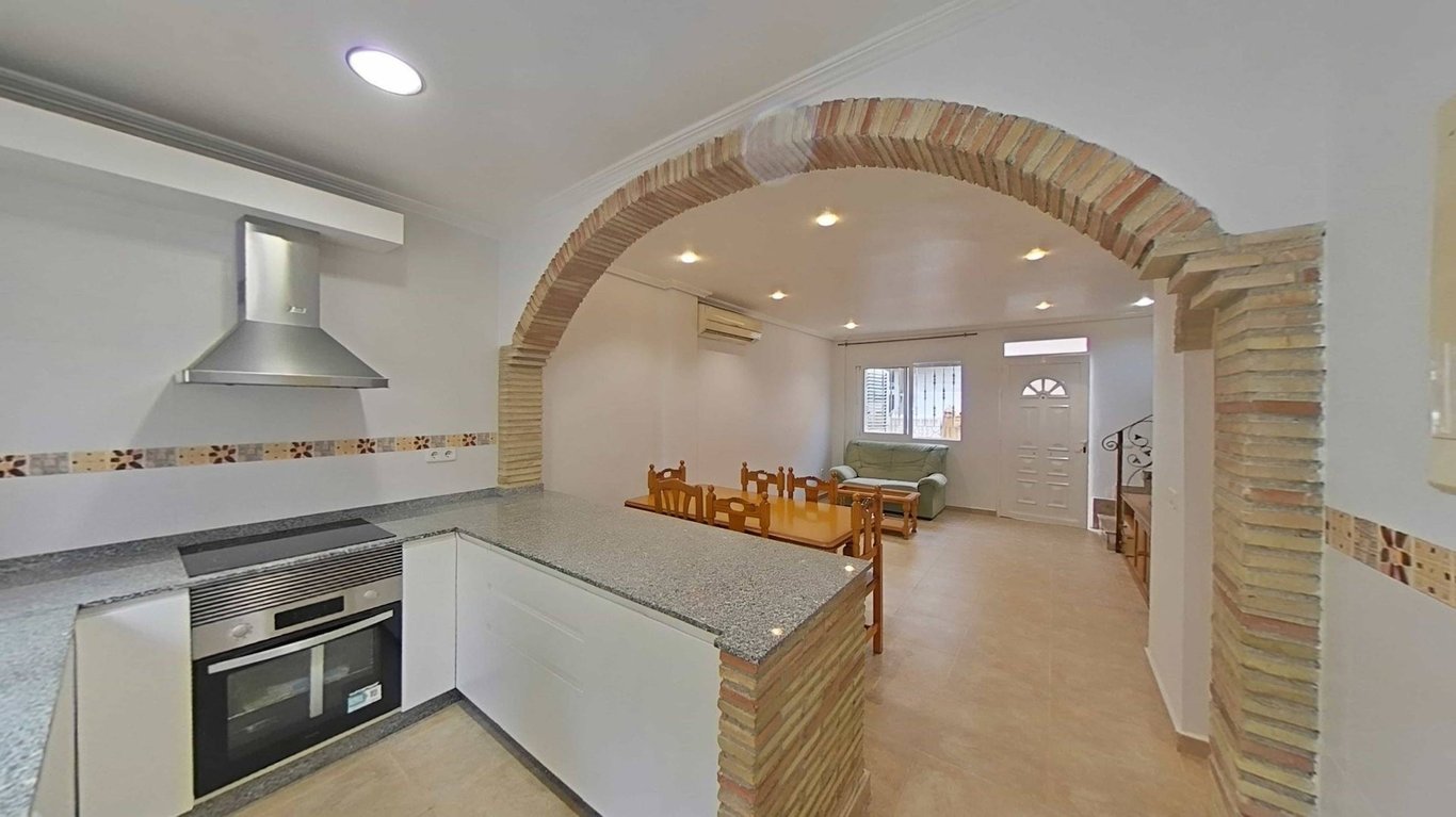 Apartment in Santiago de la Ribera - Image 2
