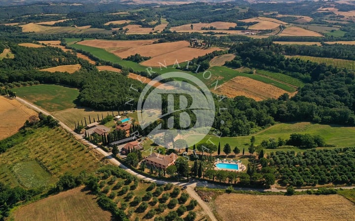 House in Montelopio - view 1