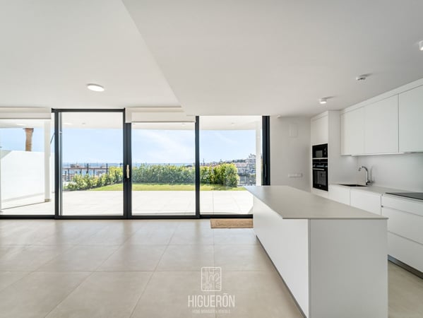 Apartment in Fuengirola - view 1