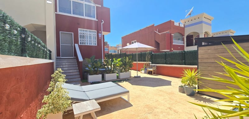 Apartment in Urbanizacion los Balcones - view 1