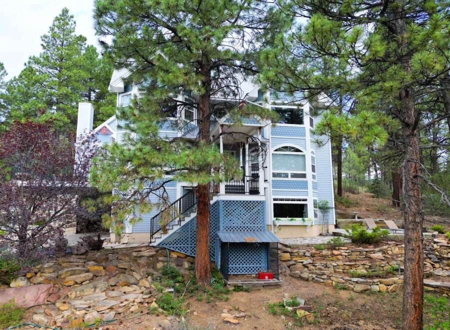 House in La Plata County - Image 3