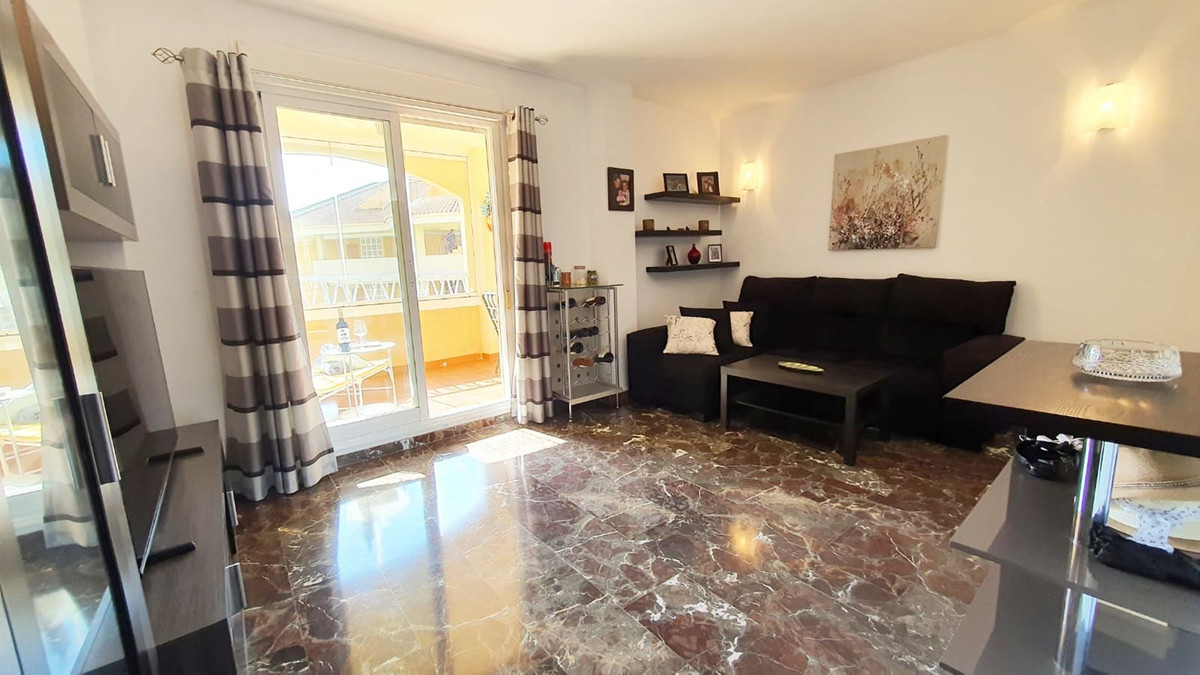 House in Fuengirola - Image 3