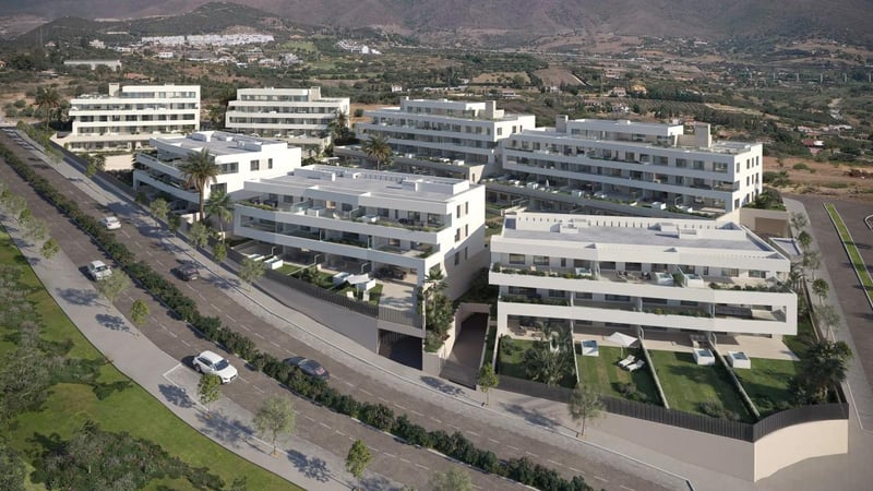 House in Estepona - view 1