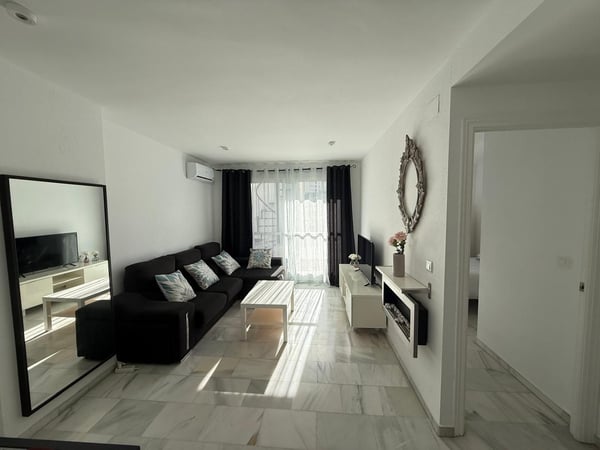 House in Riviera del Sol - view 1