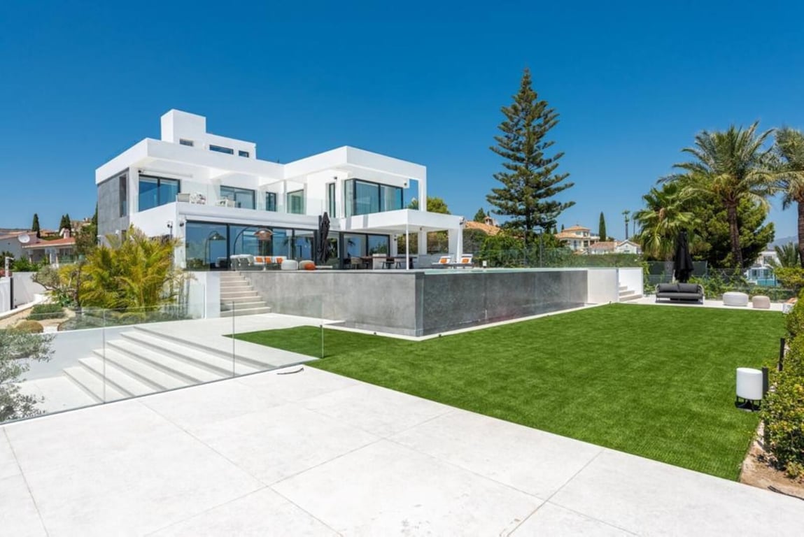 Villa in Benahavis - Image 2