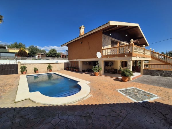 House in Coin - view 1