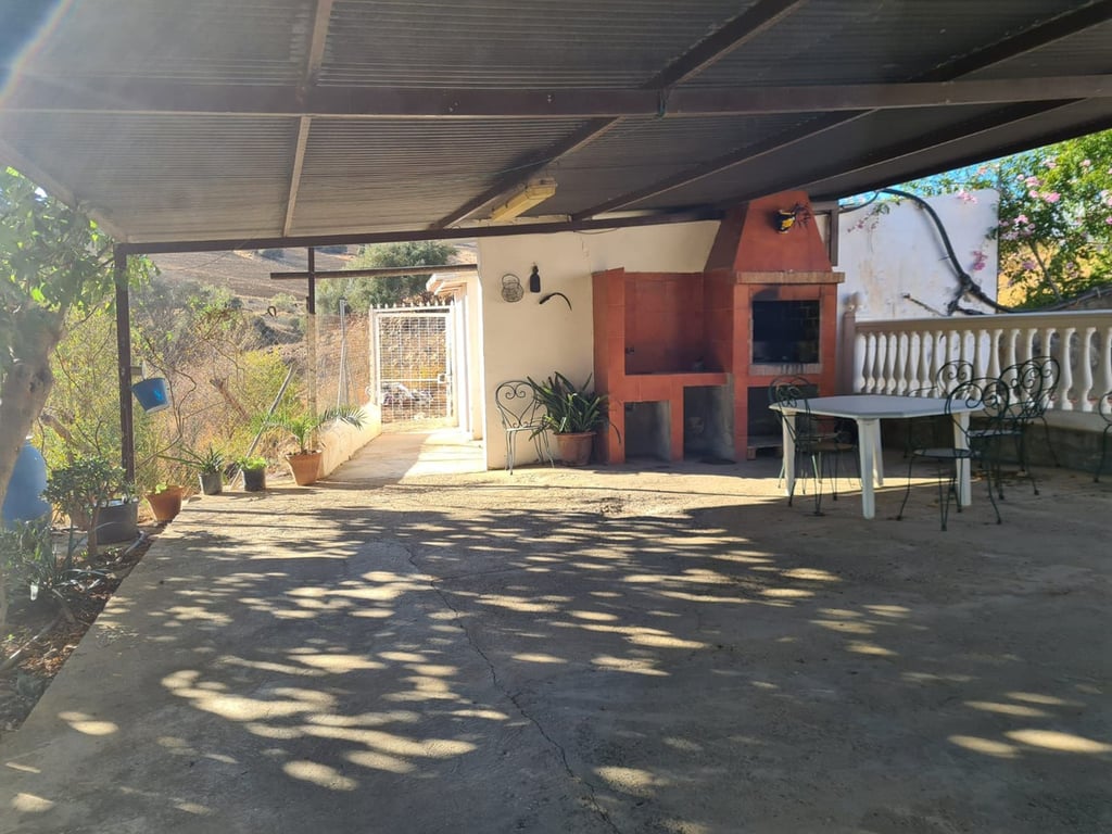 House in Pizarra - Image 3