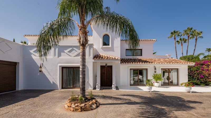 Villa in Atalaya Isdabe - view 1