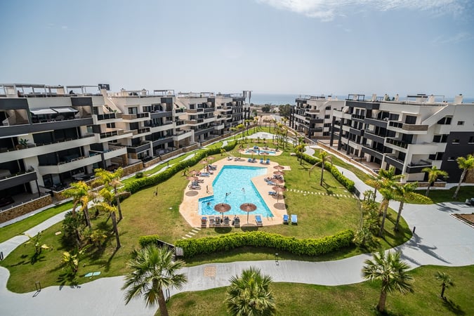 Penthouse in Playa Flamenca - view 1