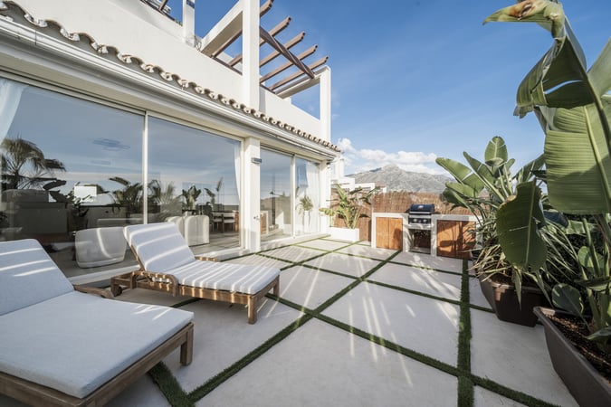 Apartment in Nueva Andalucia - view 1