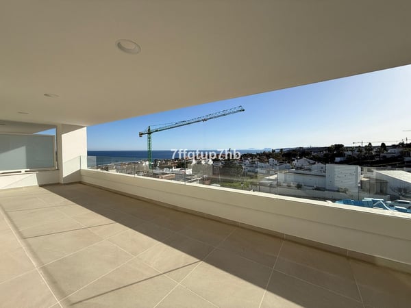 Apartment in Estepona - view 1