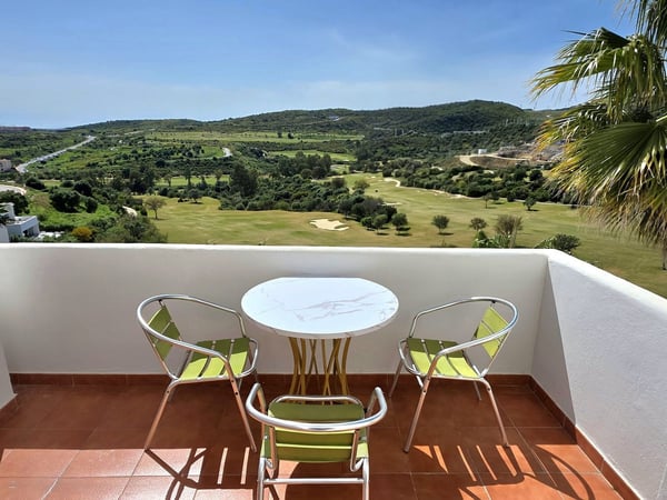 Penthouse in Estepona - view 1