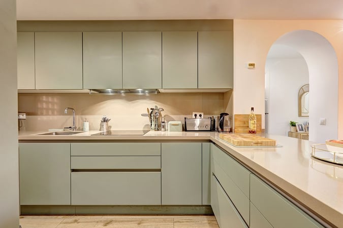 Apartment in La Duquesa - view 1