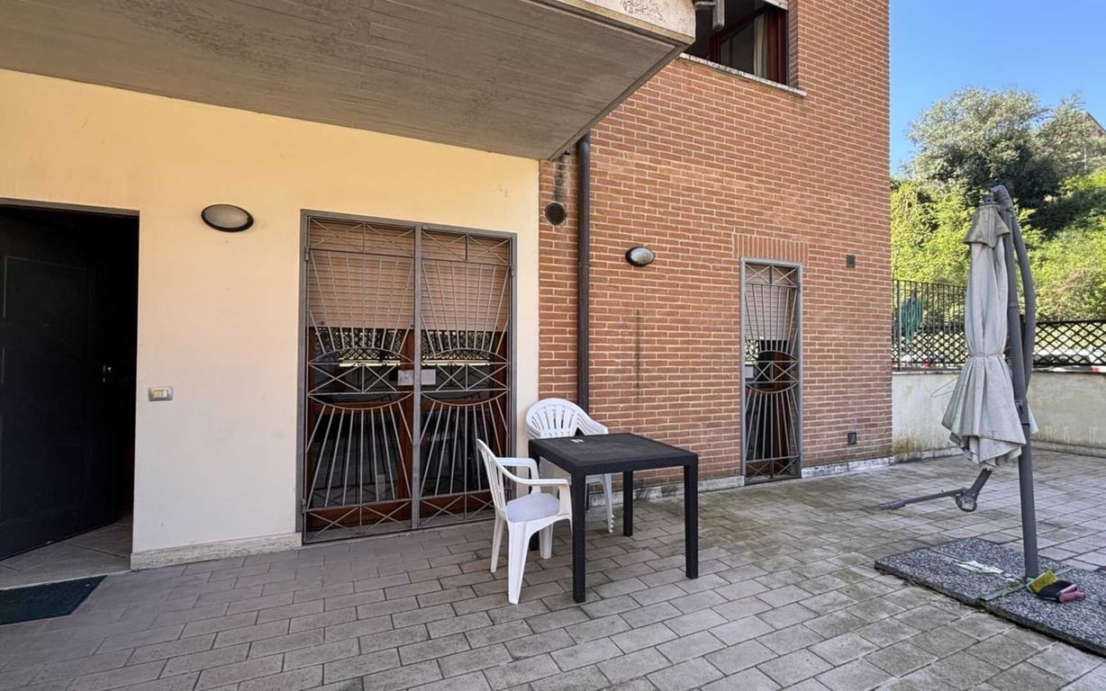 House in San Mariano - Image 2