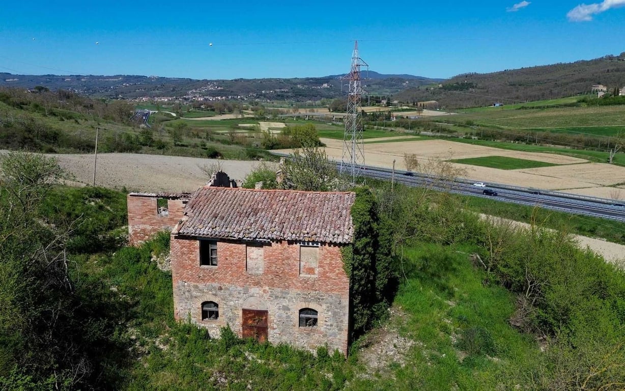 House in Fabro - Image 3