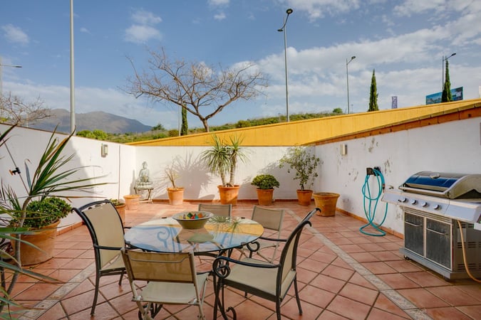 House in Estepona - view 1