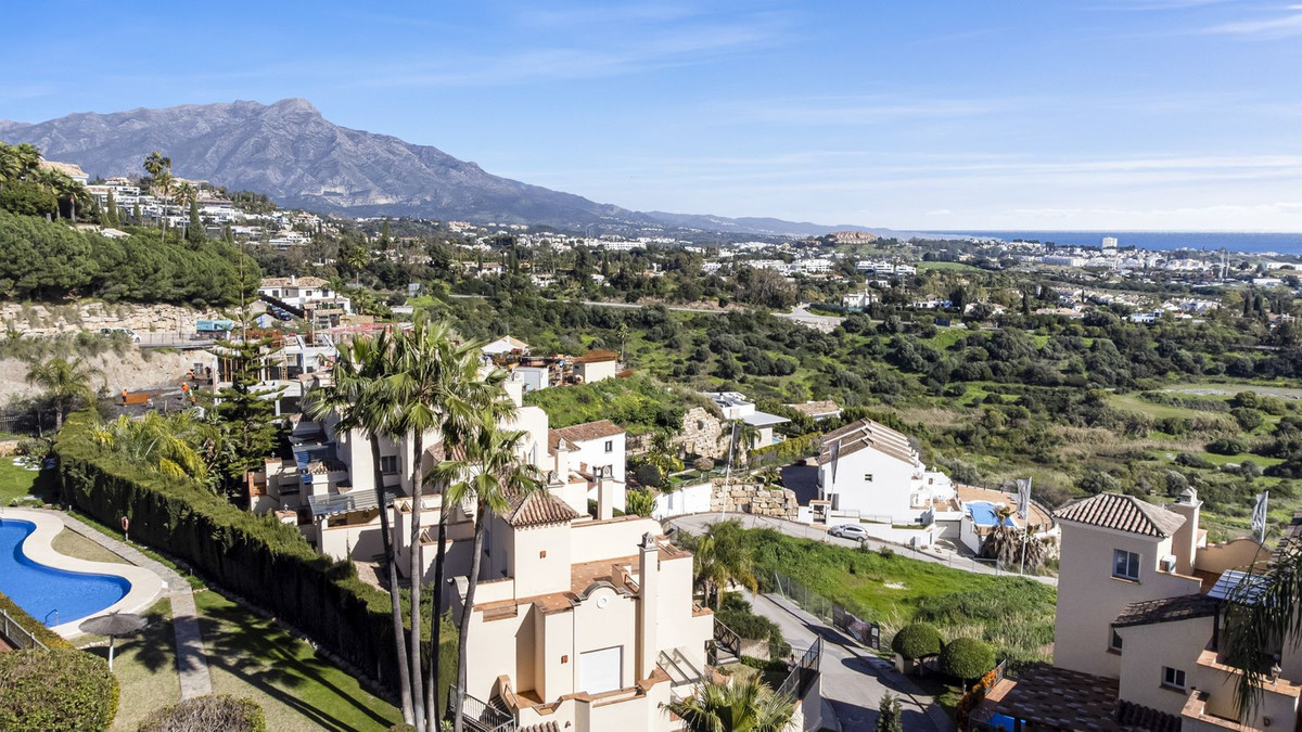 House in Atalaya Isdabe - Image 2